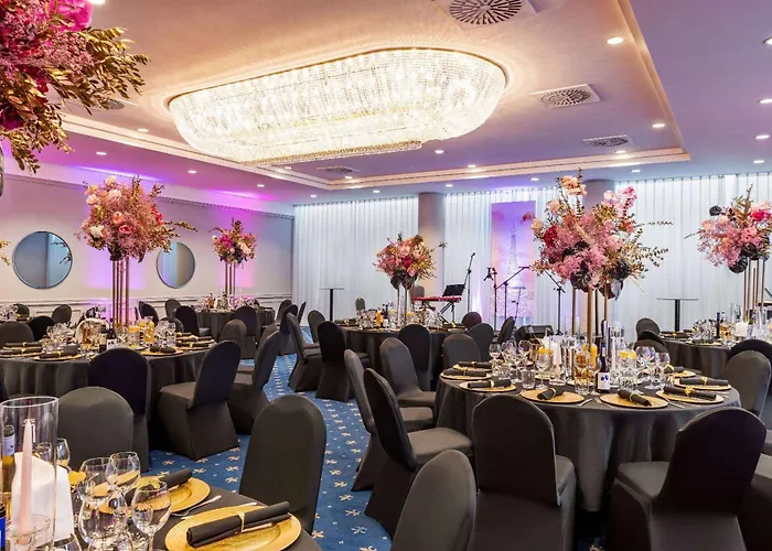 Vienna House By Wyndham Amber Baltic Hotel 4*